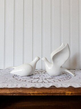 Home Interiors HOMCO White Ceramic Doves • Set of 2 Love Birds Figurines